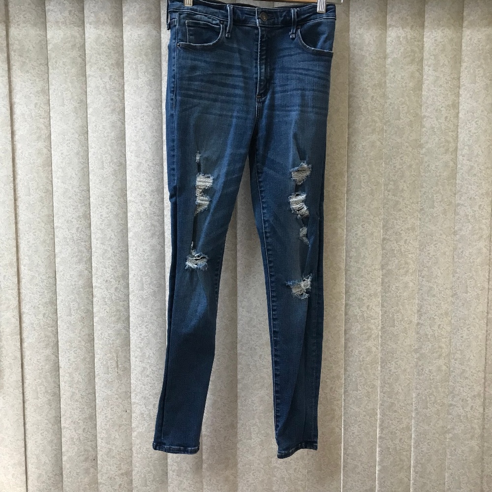 ABERCROMBIE & FITCH High Rise Super Skinny Jeans